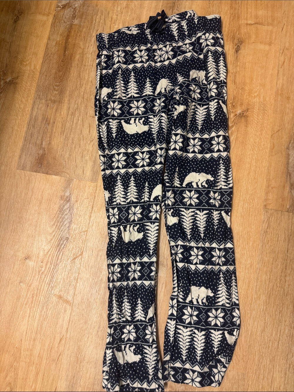 Old Navy Navy and Cream Polar Bear Print Flannel Pajama Pants